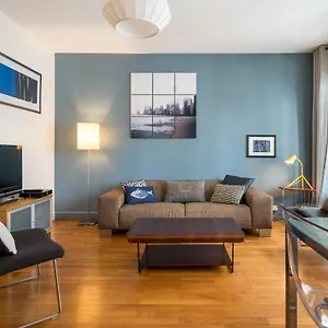 honore-suite-vendome.hotels-rhonealpes.com/
